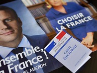 Vì sao ông Macron vẫn chiến thắng dù bị rò rỉ email như bà Clinton? Vì sao ông Macron vẫn chiến thắng dù bị rò rỉ email như bà Clinton?
