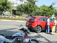 Thông tin quan trọng người mua ô tô trả góp cần phải biết: Thiếu giấy tờ gốc đăng ký xe, khi lưu thông trên đường sẽ bị CSGT xử phạt Thông tin quan trọng người mua ô tô trả góp cần phải biết: Thiếu giấy tờ gốc đăng ký xe, khi lưu thông trên đường sẽ bị CSGT xử phạt