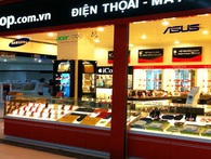 Tập đoàn FPT "hạ chiếu" thoái bớt vốn khỏi FPT Shop, CEO Nguyễn Bạch Điệp nói gì? Tập đoàn FPT "hạ chiếu" thoái bớt vốn khỏi FPT Shop, CEO Nguyễn Bạch Điệp nói gì?