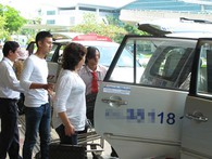 Đi Nội Bài chỉ 150 ngàn: Taxi sân bay thời dìm nhau đến 'chết' Đi Nội Bài chỉ 150 ngàn: Taxi sân bay thời dìm nhau đến 'chết'