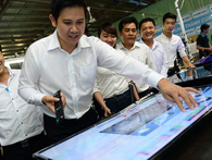 Ông chủ hãng tivi Việt làm mưa làm gió thị trường nông thôn: Khi khởi nghiệp, hãy tập trung vào một sản phẩm, một thị trường duy nhất! Ông chủ hãng tivi Việt làm mưa làm gió thị trường nông thôn: Khi khởi nghiệp, hãy tập trung vào một sản phẩm, một thị trường duy nhất!