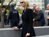 Chấp nhận chống lại thương hiệu giày của con gái Tổng thống Trump, việc làm cho người dân chính là thứ mà Trung Quốc đang cố gắng bảo vệ Chấp nhận chống lại thương hiệu giày của con gái Tổng thống Trump, việc làm cho người dân chính là thứ mà Trung Quốc đang cố gắng bảo vệ