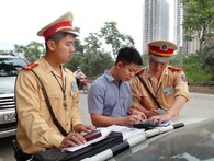 Tin vui cho người mua ô tô trả góp: Cho phép sử dụng bản sao chứng thực giấy đăng ký xe Tin vui cho người mua ô tô trả góp: Cho phép sử dụng bản sao chứng thực giấy đăng ký xe