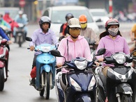 Chuyên gia thời tiết lý giải việc người Hà Nội phải mặc áo rét ra đường giữa... mùa hè Chuyên gia thời tiết lý giải việc người Hà Nội phải mặc áo rét ra đường giữa... mùa hè