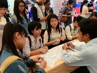 Cử nhân đi phục vụ quán cà phê, massage và những câu hỏi chưa lời đáp về thị trường lao động Việt Nam Cử nhân đi phục vụ quán cà phê, massage và những câu hỏi chưa lời đáp về thị trường lao động Việt Nam