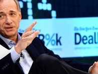 Tỷ phú Ray Dalio: "Học cách phát triển từ những sai lầm đau đớn" Tỷ phú Ray Dalio: "Học cách phát triển từ những sai lầm đau đớn"