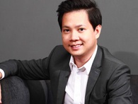 CEO 8X Nguyễn Trung Tín: Kinh doanh mà hỏi ý kiến từ bạn bè là sai lầm, chỉ có khách hàng sẵn sàng "chửi" thẳng vào mặt mới khiến ta làm tốt hơn CEO 8X Nguyễn Trung Tín: Kinh doanh mà hỏi ý kiến từ bạn bè là sai lầm, chỉ có khách hàng sẵn sàng "chửi" thẳng vào mặt mới khiến ta làm tốt hơn
