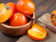 Tận dụng quả hồng để chữa bệnh và những lưu ý từ chuyên gia khi ăn quả hồng Tận dụng quả hồng để chữa bệnh và những lưu ý từ chuyên gia khi ăn quả hồng