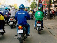 Sau 3 năm xuất hiện, Uber và Grab đã thay đổi thói quen di chuyển bằng xe ôm của người Việt như thế nào? Sau 3 năm xuất hiện, Uber và Grab đã thay đổi thói quen di chuyển bằng xe ôm của người Việt như thế nào?