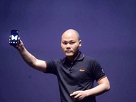 CEO Trần Kinh Doanh: Hệ thống 1.200 cửa hàng của TGDĐ đã sẵn sàng, nếu sản phẩm "ngon lành" thì Bphone 2 sẽ là một "bom tấn" thực sự CEO Trần Kinh Doanh: Hệ thống 1.200 cửa hàng của TGDĐ đã sẵn sàng, nếu sản phẩm "ngon lành" thì Bphone 2 sẽ là một "bom tấn" thực sự