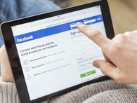 Từ 2018, vợ có thể bị phạt 50 triệu đồng nếu vào tài khoản Facebook của chồng mà chưa được đồng ý? Từ 2018, vợ có thể bị phạt 50 triệu đồng nếu vào tài khoản Facebook của chồng mà chưa được đồng ý?