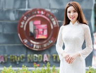 Đại học Ngoại thương là một “con buôn”? Vậy thì chúng ta nên có nhiều con buôn hơn nữa! Đại học Ngoại thương là một “con buôn”? Vậy thì chúng ta nên có nhiều con buôn hơn nữa!