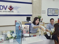 Từ đầu năm đến giờ, nếu dùng khoản tiền định gửi tiết kiệm để mua cổ phiếu ngân hàng, bạn đã có thể "rung đùi" lãi gấp 10-15 lần Từ đầu năm đến giờ, nếu dùng khoản tiền định gửi tiết kiệm để mua cổ phiếu ngân hàng, bạn đã có thể "rung đùi" lãi gấp 10-15 lần