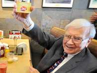 Sống tiết kiệm như tỷ phú Warren Buffett: Càng giàu có người ta càng hiểu rõ giá trị của đồng tiền Sống tiết kiệm như tỷ phú Warren Buffett: Càng giàu có người ta càng hiểu rõ giá trị của đồng tiền
