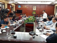 Bộ trưởng Nông nghiệp họp khẩn để "giải cứu" ngành chăn nuôi heo Bộ trưởng Nông nghiệp họp khẩn để "giải cứu" ngành chăn nuôi heo