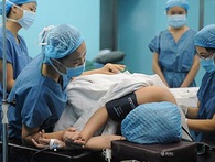 Chọn giờ đẹp sinh mổ: Bác sĩ sản khoa chia sẻ nhiều câu chuyện đau lòng Chọn giờ đẹp sinh mổ: Bác sĩ sản khoa chia sẻ nhiều câu chuyện đau lòng