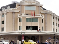 Muốn bán đứt Tràng Tiền Plaza cho tư nhân Muốn bán đứt Tràng Tiền Plaza cho tư nhân