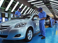 Đại gia ô tô trong nước xin miễn thuế linh kiện để giảm giá xe Đại gia ô tô trong nước xin miễn thuế linh kiện để giảm giá xe