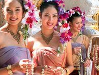Thái Lan đang tạo một mạng lưới liên kết Chính phủ, hàng không, lữ hành, người nổi tiếng... nhằm tìm lại "ánh hào quang" xưa của ngành du lịch Thái Lan đang tạo một mạng lưới liên kết Chính phủ, hàng không, lữ hành, người nổi tiếng... nhằm tìm lại "ánh hào quang" xưa của ngành du lịch