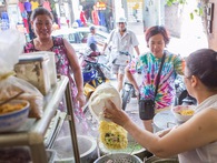 Có một tiệm mì vằn thắn gia truyền 3 đời, ăn là nghiện, không thử là thiệt ở Hà Nội, bạn đã biết chưa? Có một tiệm mì vằn thắn gia truyền 3 đời, ăn là nghiện, không thử là thiệt ở Hà Nội, bạn đã biết chưa?