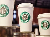 Treo giải "tặng 1 năm uống cà phê miễn phí" cho khách, Starbucks lại quịt chỉ trả có 1 cốc và bị xử thua "muối mặt" ở tòa Treo giải "tặng 1 năm uống cà phê miễn phí" cho khách, Starbucks lại quịt chỉ trả có 1 cốc và bị xử thua "muối mặt" ở tòa