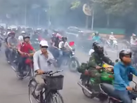 Hít khói xe mỗi ngày, bạn không biết rằng một thứ hạt đang tấn công qua phổi, vào thẳng mạch máu và có thể làm bạn đột quỵ lúc nào không hay! Hít khói xe mỗi ngày, bạn không biết rằng một thứ hạt đang tấn công qua phổi, vào thẳng mạch máu và có thể làm bạn đột quỵ lúc nào không hay!