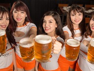 Thị trường bia 3,8 tỷ lít/năm tại Việt Nam nhìn từ những bóng hồng ở Vuvuzela Thị trường bia 3,8 tỷ lít/năm tại Việt Nam nhìn từ những bóng hồng ở Vuvuzela