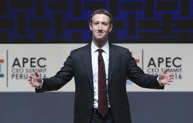 Mark Zuckerberg chính thức trở thành người giàu thứ 3 thế giới, vượt Warren Buffett