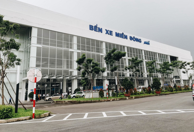 Vì sao bến xe 4.000 tỷ đồng hiện đại nhất nước vẫn vắng vẻ trong những ngày đầu hoạt động? - Ảnh 1. Vì sao bến xe 4.000 tỷ đồng hiện đại nhất nước vẫn vắng vẻ trong những ngày đầu hoạt động? - Ảnh 1.