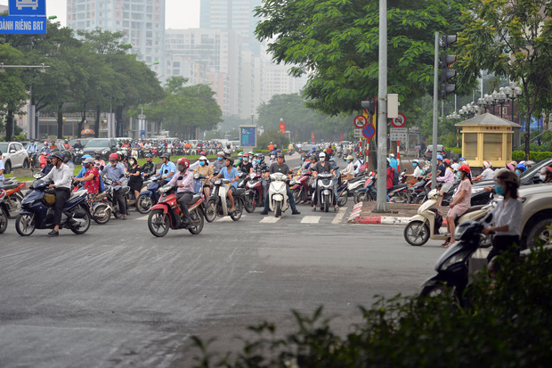 Khởi công xây dựng hầm chui Lê Văn Lương - vành đai 3, tuyến đường huyết mạch thường xuyên ùn tắc giờ tan tầm - Ảnh 13.