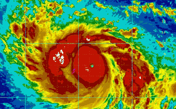  Cuồng phong Vamco - Cơn bão số 13 đang vào Biển Đông vừa khiến Philippines khốn đốn thế nào? - Ảnh 1.