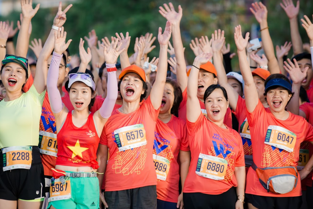 Đường đua WOW Marathon Vinpearl Phú Quốc - một mũi tên trúng nhiều đích: Vừa thoả cơn nghiện chạy, vừa tận hưởng trọn vẹn vẻ đẹp kỳ vĩ của đảo ngọc  - Ảnh 5.