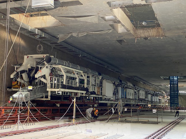  Cận cảnh lắp ráp robot đào hầm khủng nặng 850 tấn thi công Metro Nhổn - ga Hà Nội  - Ảnh 1.