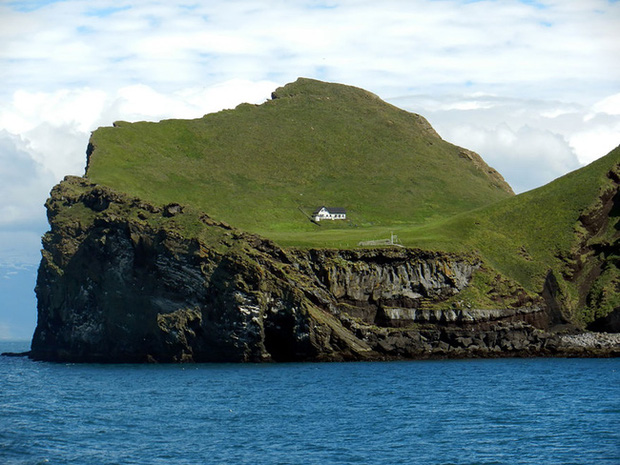  Sự thật về ngôi nhà cô độc bí ẩn nhất thế giới, nằm trơ trọi giữa hòn đảo hoang đẹp như tiên cảnh, khác xa với đồn đoán của dân mạng - Ảnh 3.