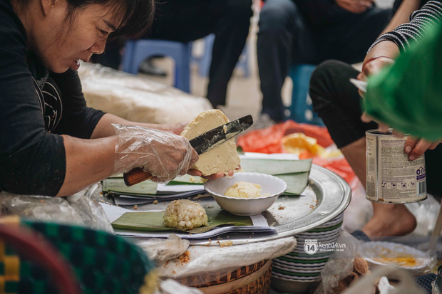 Truy lùng hàng xôi xéo hot nhất nhì Hà Nội, lên cả truyền hình Hàn Quốc vì cách gói xôi gây hoa mắt - Ảnh 10.