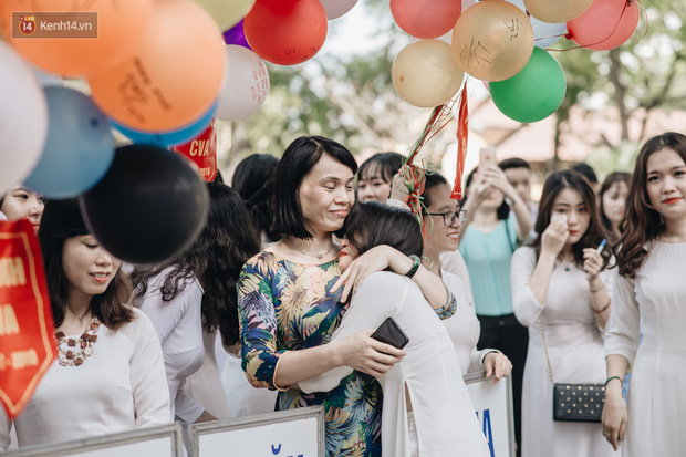10 năm và 5 thay đổi lớn của giáo dục Việt Nam: Sổ liên lạc đi vào dĩ vãng, không còn cảnh cha mẹ đưa con lên thành phố thi Đại học - Ảnh 15. 10 năm và 5 thay đổi lớn của giáo dục Việt Nam: Sổ liên lạc đi vào dĩ vãng, không còn cảnh cha mẹ đưa con lên thành phố thi Đại học - Ảnh 15.