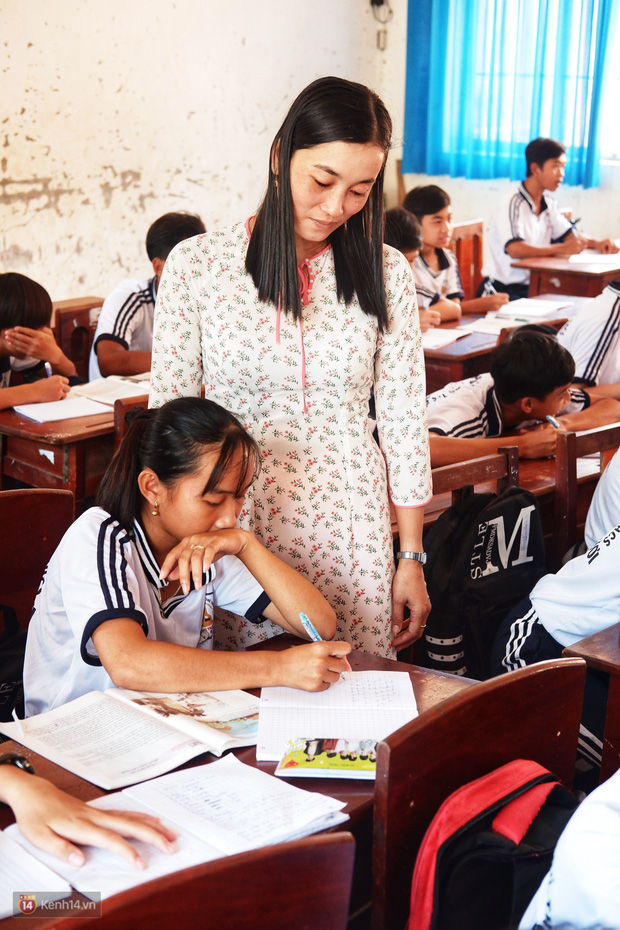 10 năm và 5 thay đổi lớn của giáo dục Việt Nam: Sổ liên lạc đi vào dĩ vãng, không còn cảnh cha mẹ đưa con lên thành phố thi Đại học - Ảnh 7.