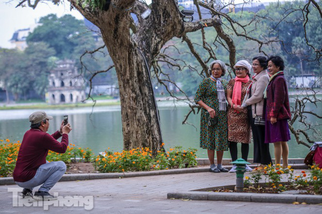  Hà Nội thanh bình trong buổi sáng cuối cùng năm 2020  - Ảnh 8.