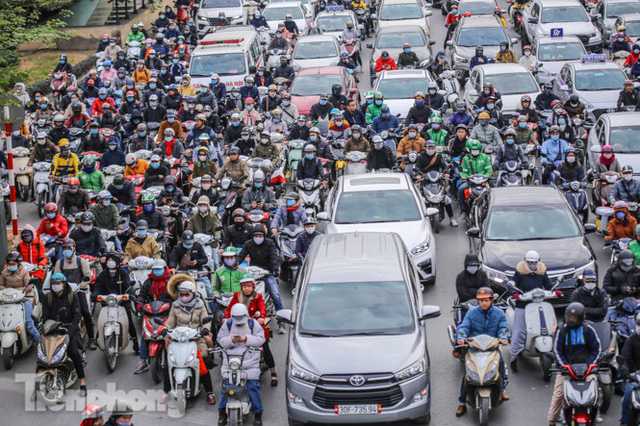  Ma trận ùn tắc giao thông ở Hà Nội ngày cuối năm  - Ảnh 9.