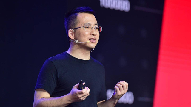 Không ai sinh ra đã trở thành CEO, đường lên đỉnh vinh quang luôn xuất phát từ những thay đổi: Nhậm Chính Phi bật khóc vì kiệt sức, Jack Ma dám bị ghét để thành công - Ảnh 1. Không ai sinh ra đã trở thành CEO, đường lên đỉnh vinh quang luôn xuất phát từ những thay đổi: Nhậm Chính Phi bật khóc vì kiệt sức, Jack Ma dám bị ghét để thành công - Ảnh 1.