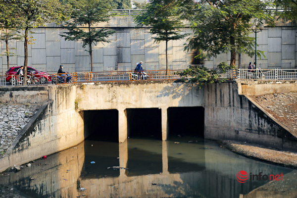 Mục sở thị hệ thống cống ngầm trên sông Tô Lịch để tách nước thải - Ảnh 14.