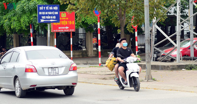  Cửa ngõ Thủ đô vắng vẻ trong ngày đầu thực hiện Chỉ thị của Thủ tướng  - Ảnh 14.