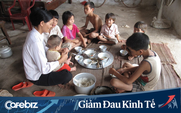 Chính thức có gói hỗ trợ trực tiếp cho người dân gặp khó khăn do Covid-19: Lao động mất việc được hỗ trợ 1,8 triệu đồng/tháng; Hộ nghèo, hộ cận nghèo nhận 250.000 đồng/khẩu/tháng