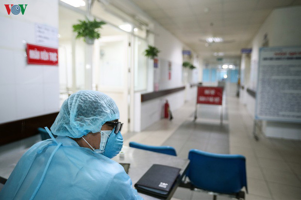 Cách ly toàn bộ Bệnh viện Thận Hà Nội vì có BN 254 đang chạy thận - Ảnh 1.