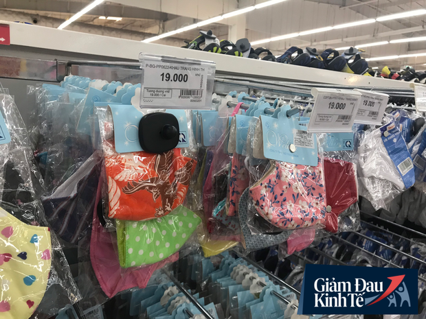 Người dân săn lùng mua khẩu trang vải tự hào Việt Nam, các siêu thị cũng nhộn nhịp khẩu trang Việt - Ảnh 4.