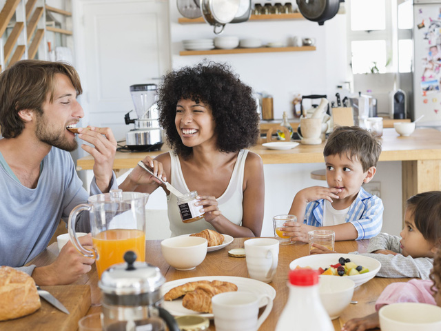 9 việc không làm trước lúc đi ngủ, sau khi ăn cơm và ngay khi thức giấc: Thực hiện tốt thì sống lâu trăm tuổi! - Ảnh 3. 9 việc không làm trước lúc đi ngủ, sau khi ăn cơm và ngay khi thức giấc: Thực hiện tốt thì sống lâu trăm tuổi! - Ảnh 3.