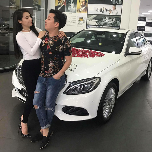 So bì khối tài sản của 4 nghệ sĩ hài đình đám Vbiz: Nhà Hoài Linh - Xuân Bắc gây choáng, sốc nhất là Trường Giang - Ảnh 33. So bì khối tài sản của 4 nghệ sĩ hài đình đám Vbiz: Nhà Hoài Linh - Xuân Bắc gây choáng, sốc nhất là Trường Giang - Ảnh 33.