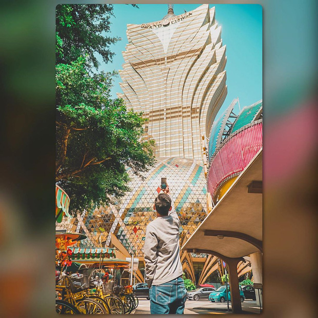 Cận cảnh công trình để đời nhất của “ông trùm” sòng bạc Macau vừa qua đời: Toà nhà hình búp sen vàng khổng lồ, hình check-in ngập tràn MXH - Ảnh 19. Cận cảnh công trình để đời nhất của “ông trùm” sòng bạc Macau vừa qua đời: Toà nhà hình búp sen vàng khổng lồ, hình check-in ngập tràn MXH - Ảnh 19.