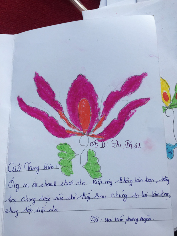 Quặn lòng những cánh thư bạn cùng lớp viết gửi nam sinh vừa ra đi vì cây phượng đổ: Tao có vẽ hộp cơm cho mày đấy - Ảnh 7. Quặn lòng những cánh thư bạn cùng lớp viết gửi nam sinh vừa ra đi vì cây phượng đổ: Tao có vẽ hộp cơm cho mày đấy - Ảnh 7.