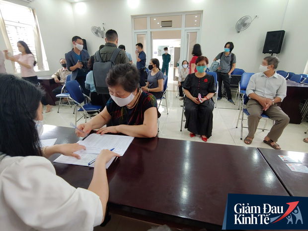 Cụ bà neo đơn, tàn tật ở Hà Nội từ chối nhận tiền hỗ trợ an sinh để nhường suất cho người nghèo hơn - Ảnh 1.